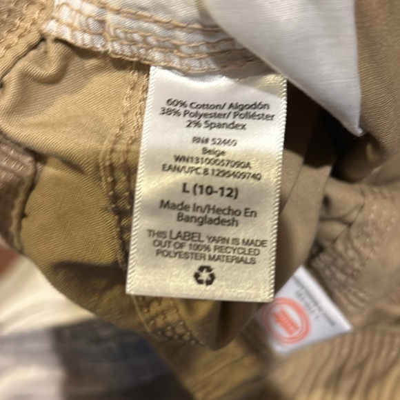 2 khaki bundle, Wonder Nation youth kahki shorts, Abercrombie & Fitch khakis. - Picture 5 of 11